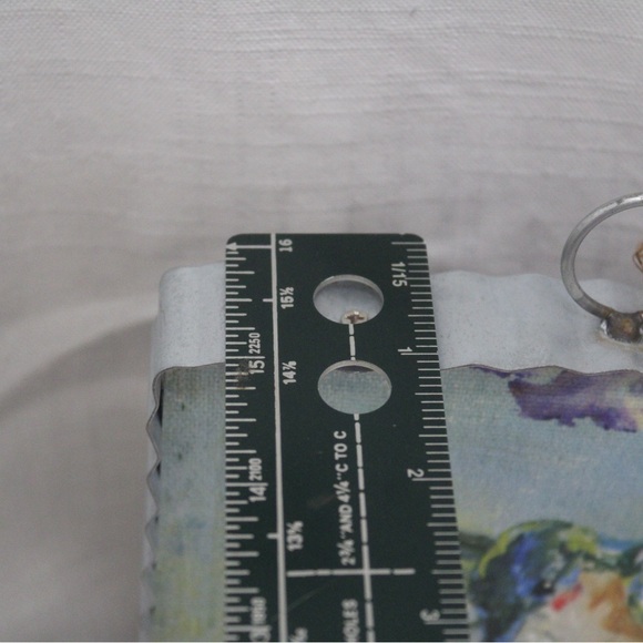 The Round Top Collection’s Brand New 6” square tin framed Hummingbird Art Tile - Picture 8 of 8